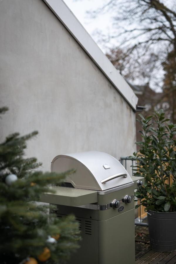 Cosy Nock ! Little Gem At City Center With Large Terrace ! Breda Eksteriør billede