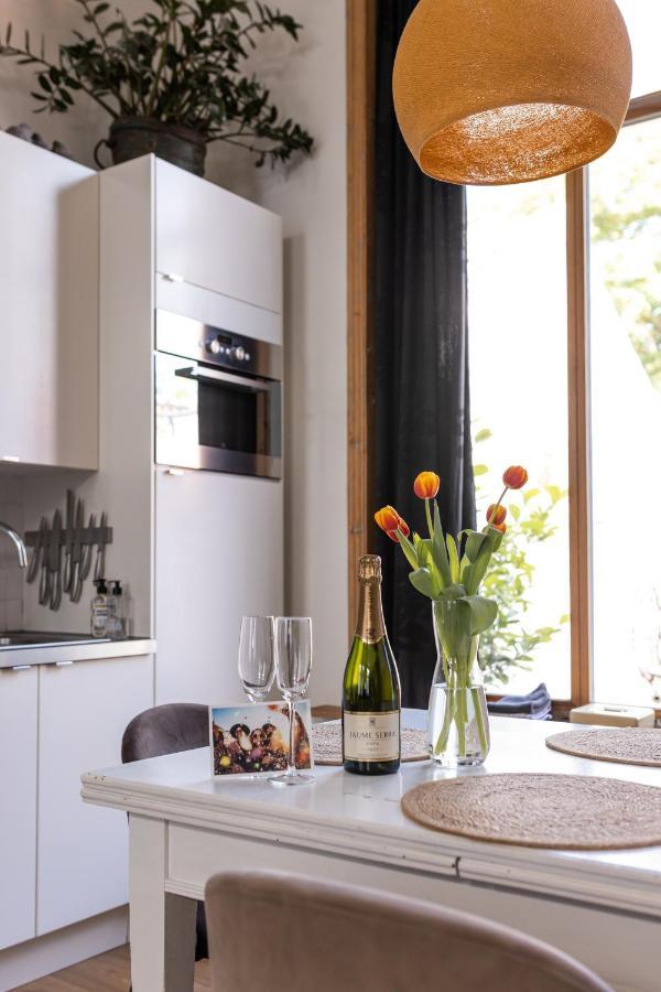 Cosy Nock ! Little Gem At City Center With Large Terrace ! Breda Eksteriør billede